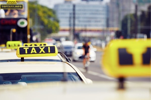 Taxi Hòa Bình Xanh Quảng Bình