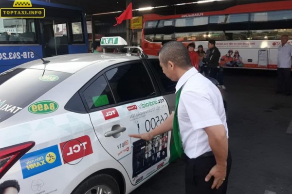 Taxi Tiểu Cần