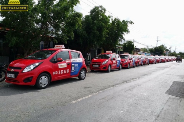 Taxi Sao Đỏ Đức Hòa