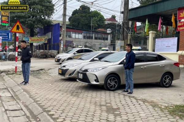 Taxi Huy Hoàng Chương Mỹ